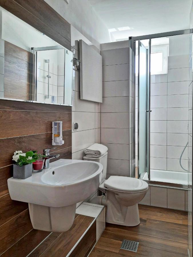 Rb Rooms&Apartments Быдгощ Экстерьер фото